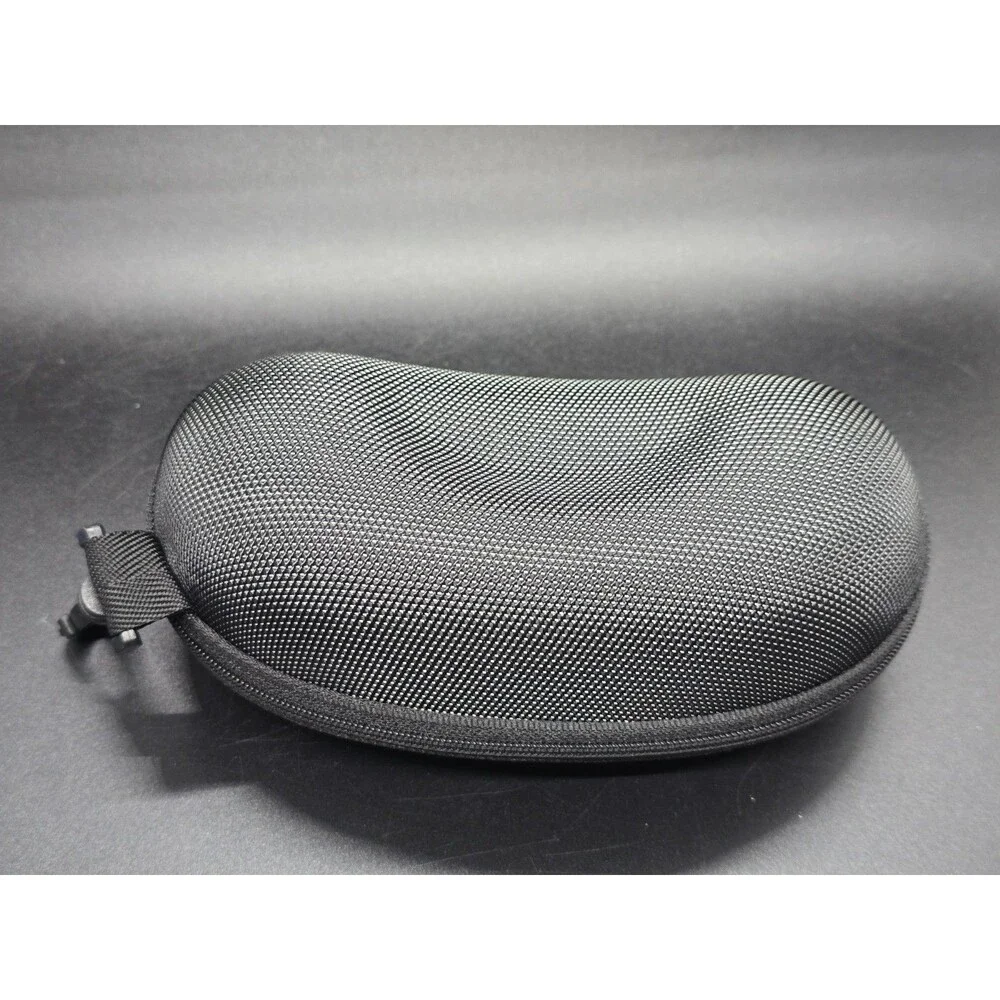 TOREGE  SPORT Sunglasses Hard Case Zip-up Black With Lens Cloth And Cord Holder